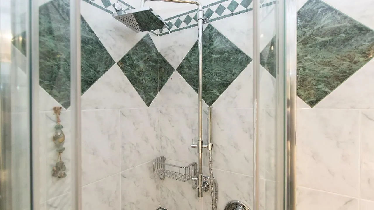 Rental In Rome Scala Deluxe Lägenhet